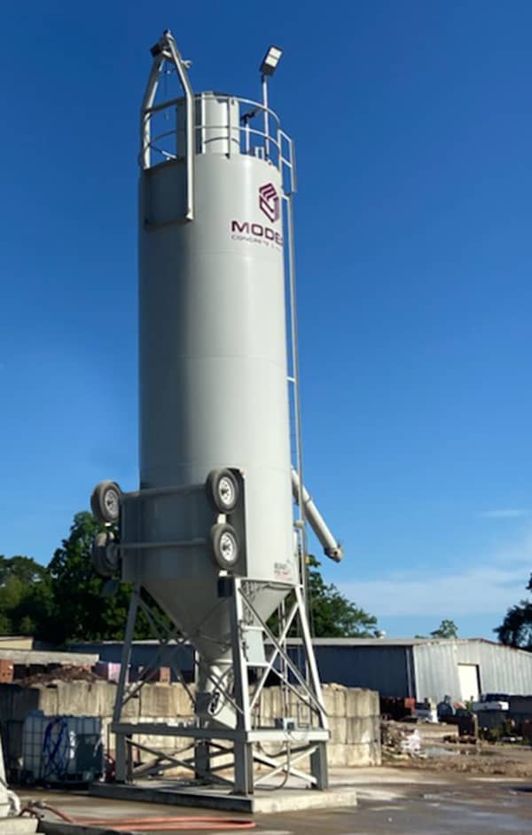holcombe mixers 350bbl porable cement silo