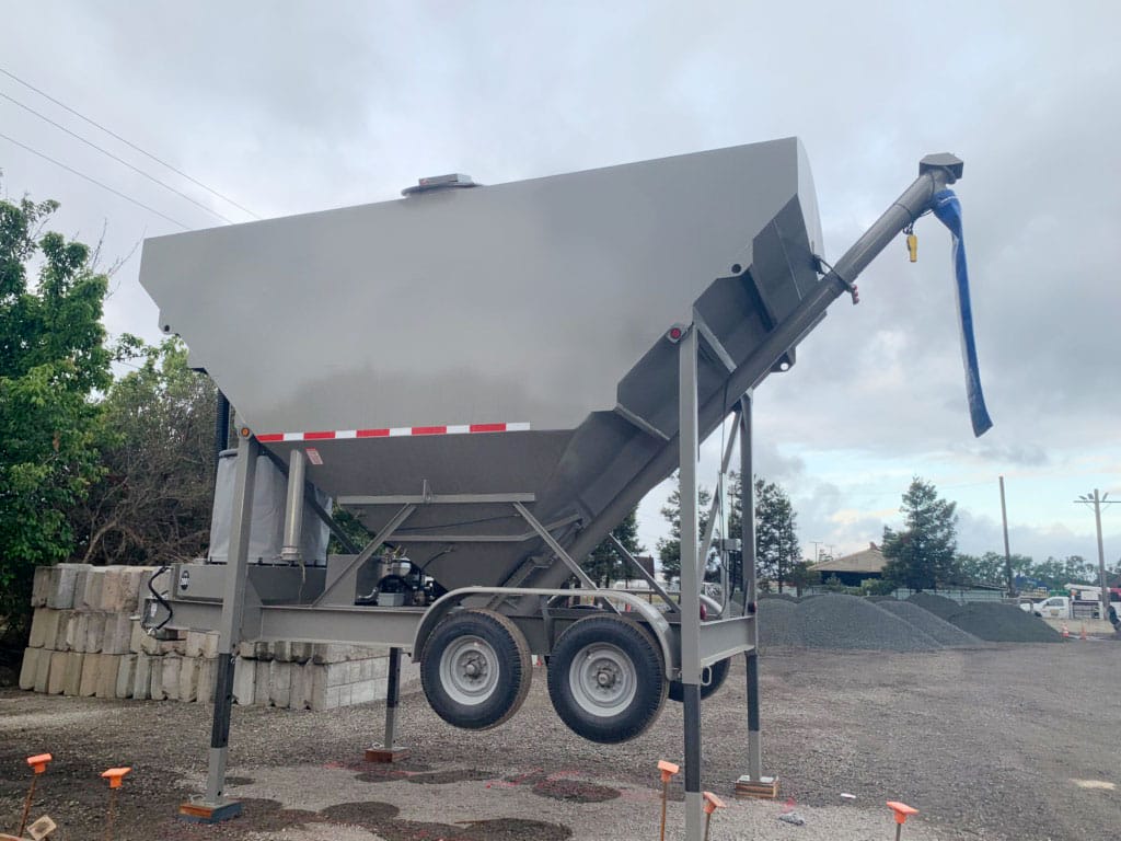 200 Barrel LowProfile Portable Silo Mixers