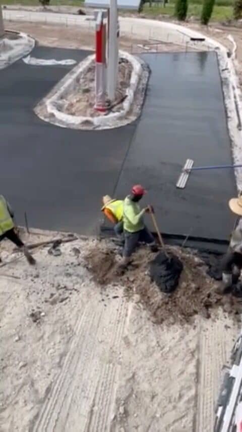 Tincher Concrete Pouring jet black colored concrete (How cool is that??!) with their HM10H Holcombe Mixer for a Burger King In Fort Myers Fl. 🎥 credit: Louie Tincher.  Click on the link in our bio to learn more about how Holcombe Mixers can start saving your business time and money by producing your own concrete.